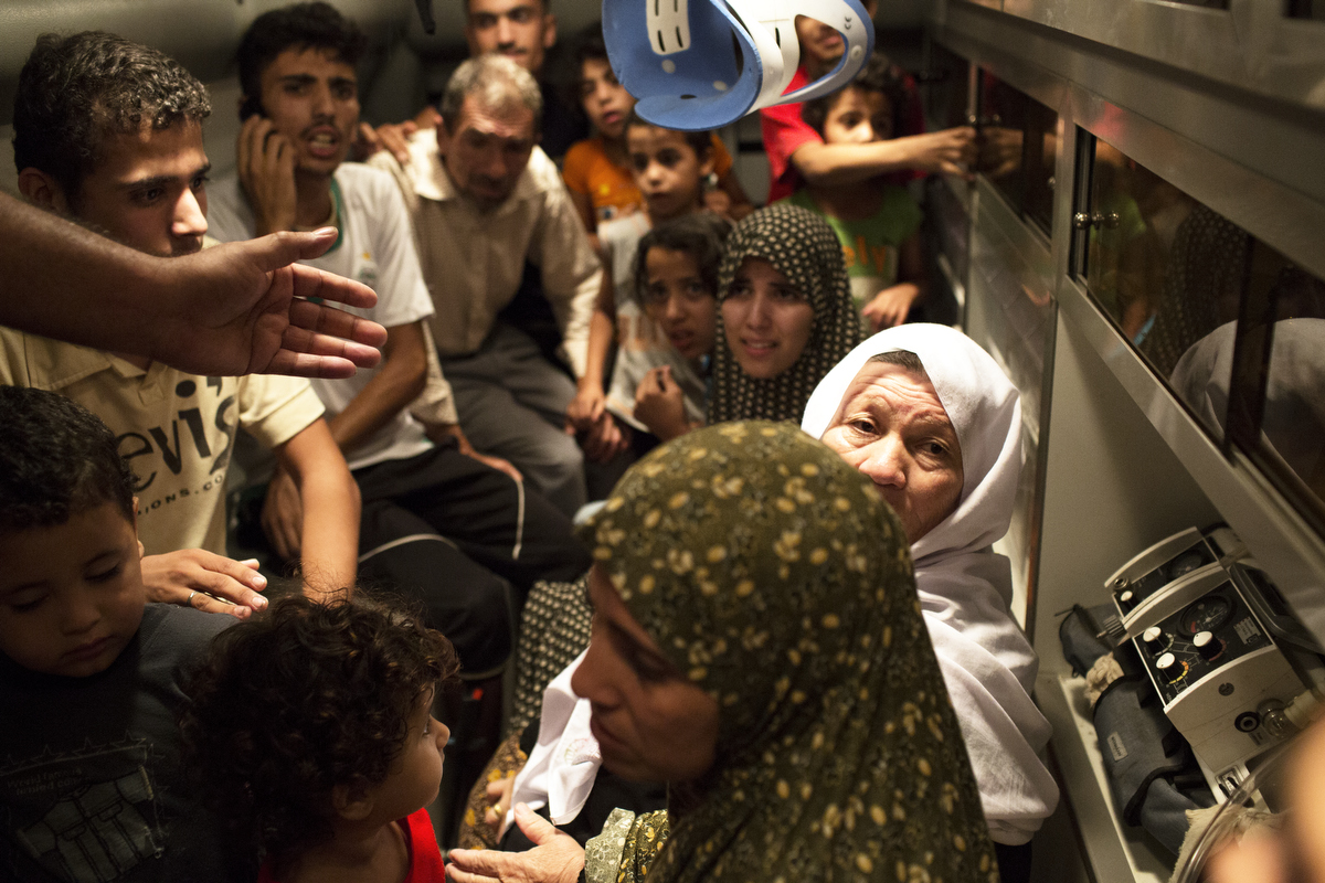 GAZA_WAR_AMBULANCE_2014_07_19_20795