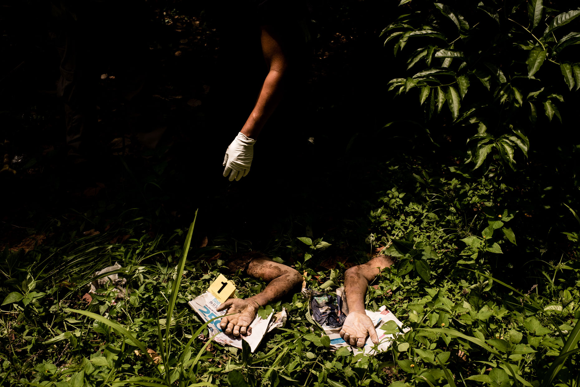 SALVADOR_TICAS_GANGS_2015_06_02_64930