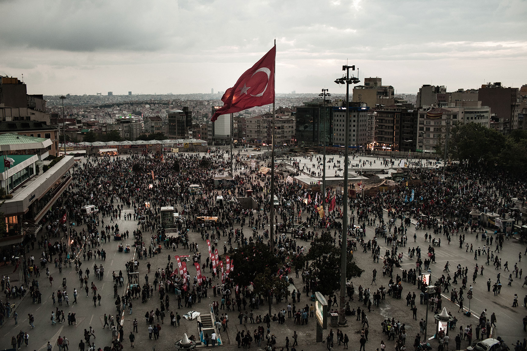 TURKEY_ISTANBUL_RIOTS_20130602--677.jpg
